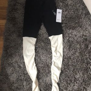 Alo Yoga Goddess Leggings